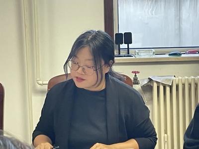 《工藝美術(shù)品設(shè)計(jì)師》與《模特》國家職業(yè)技能標(biāo)準(zhǔn)啟動(dòng)修訂 技藝傳承與禮儀美學(xué)的新融合